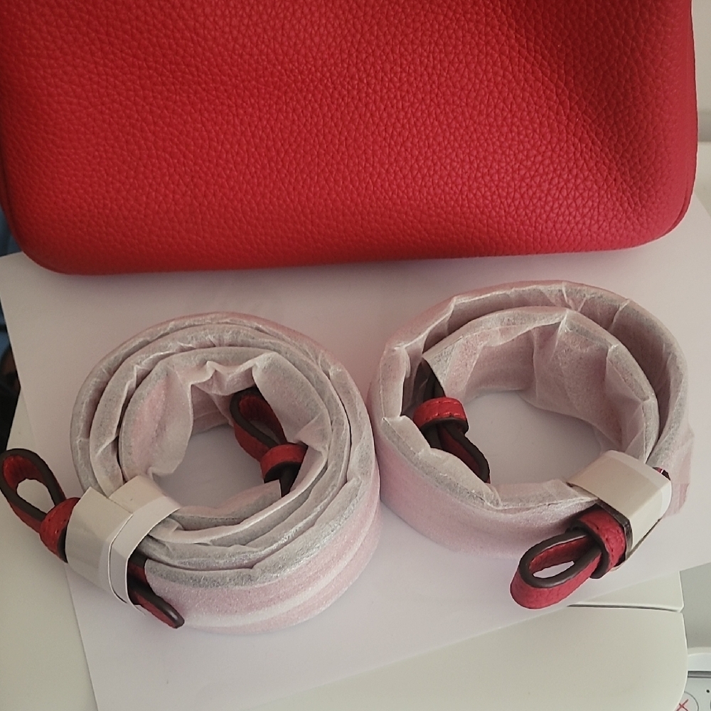 Red Bag - Picture 6 of 6